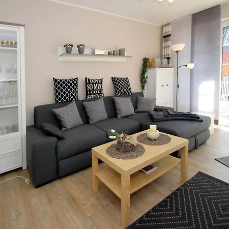 Mit Sonnenterrasse In