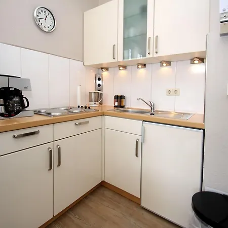 Mit Sonnenterrasse In *