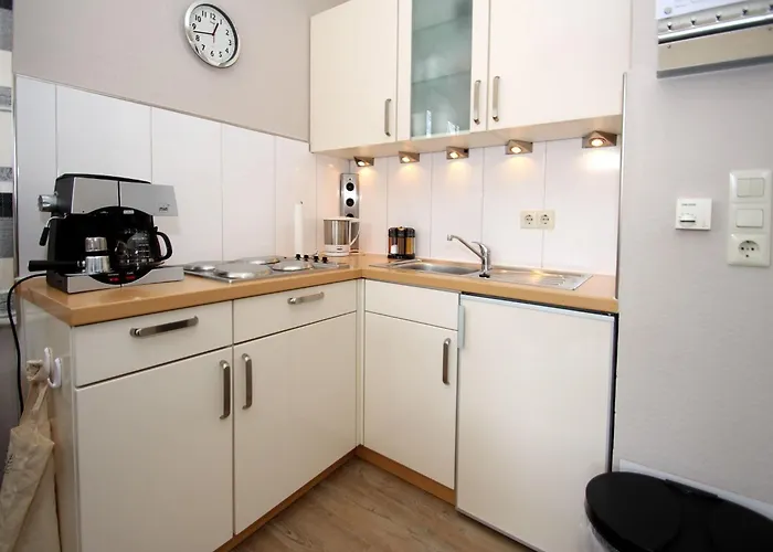 Mit Sonnenterrasse In *